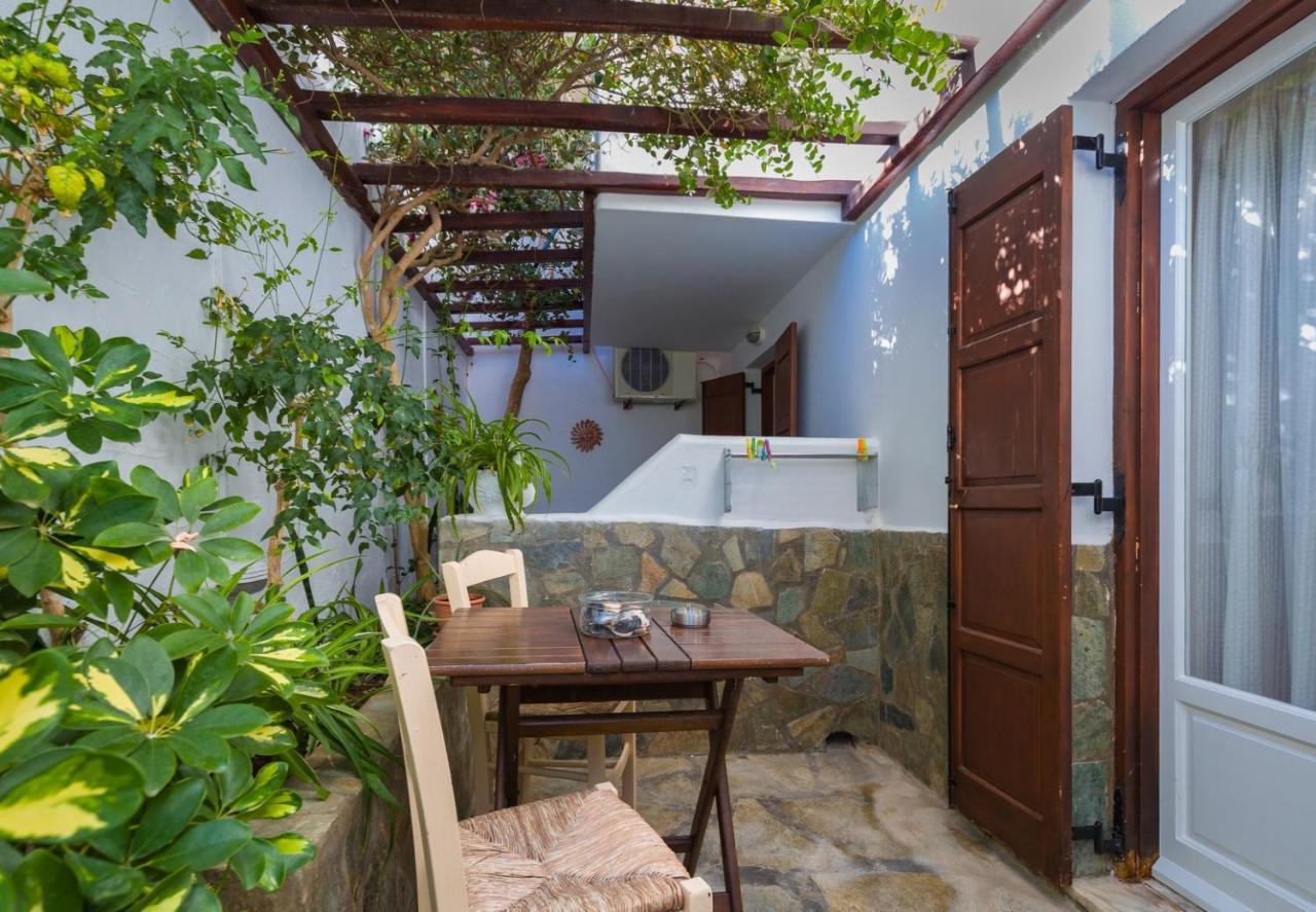 Irene Rooms Naousa Parou Εξωτερικό φωτογραφία